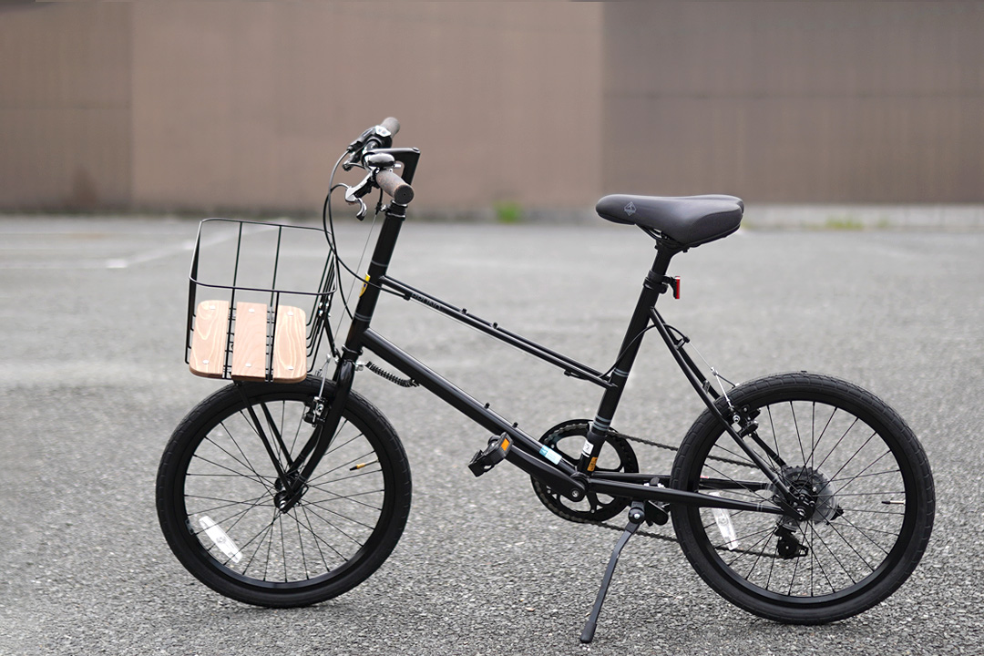スッキリしたデザインの自転車　BRUNO ブルーノの自転車 ミニベロ MIXTE BLACK EDITIO マットブラック