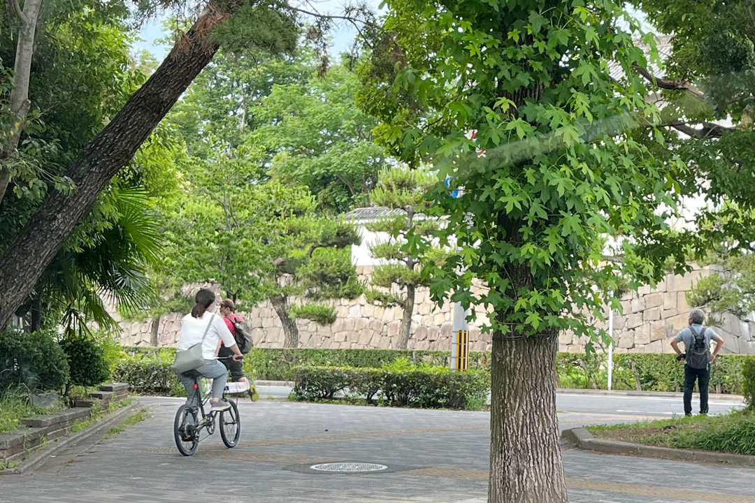 京都をブルーノの自転車で走る デザインの良いシンプルなミニベロ