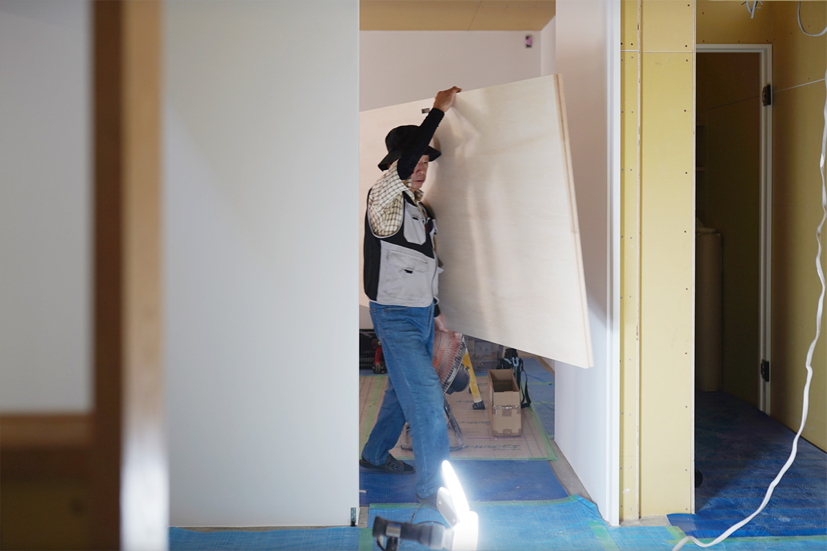 建具搬入