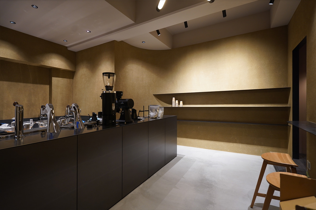 GIER コーヒーショップ　スタンドコーヒー　カフェデザイン