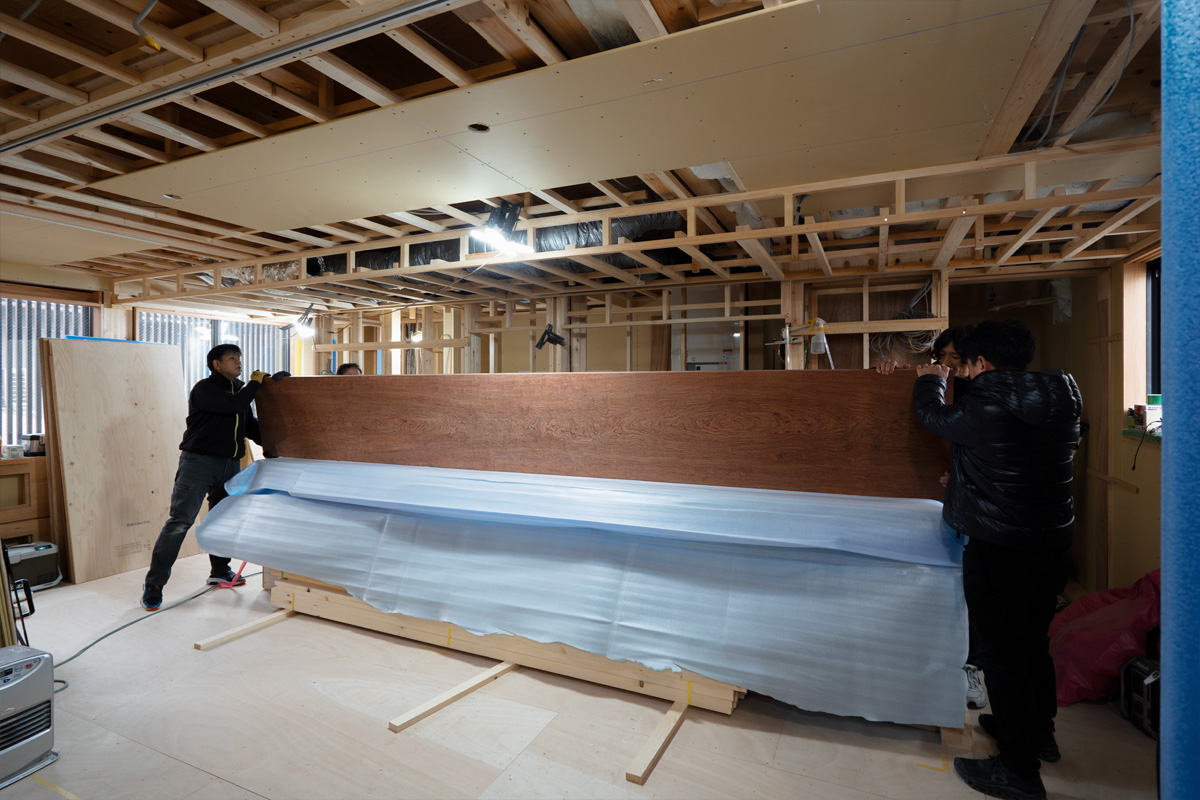 大きな無垢カウンター ブビンガ材