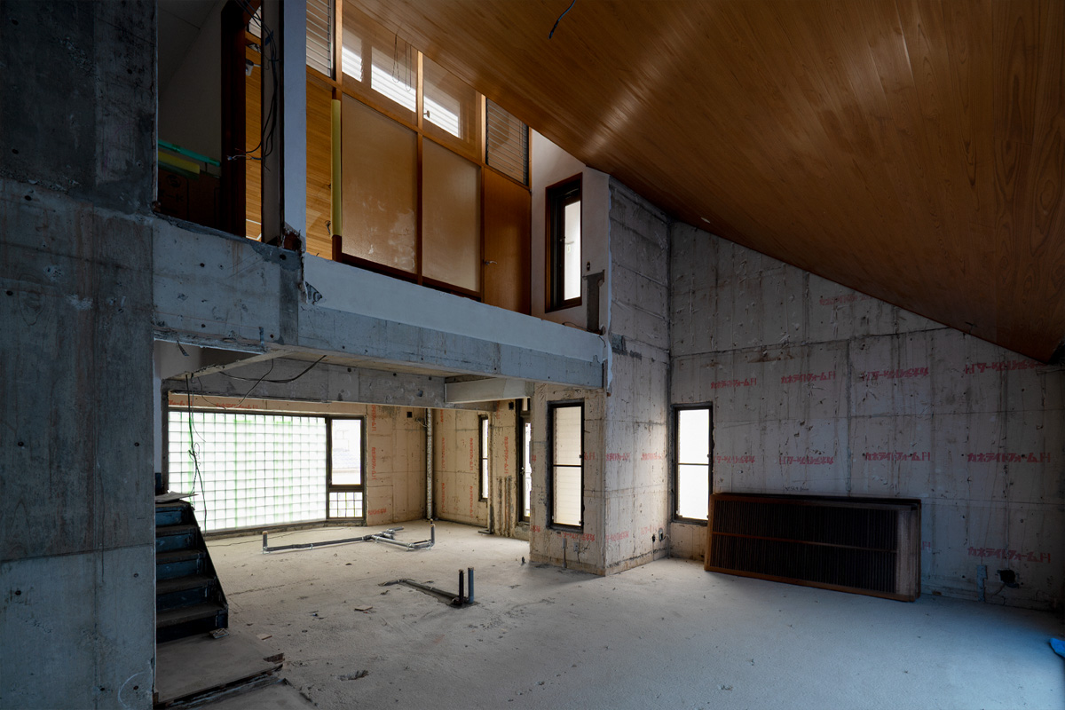 吹き抜けの勾配天井 京都住宅リノベーション