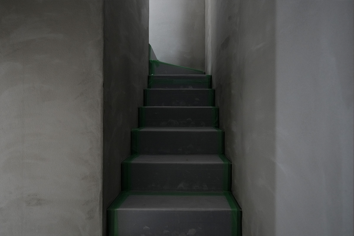 左官仕上げ階段