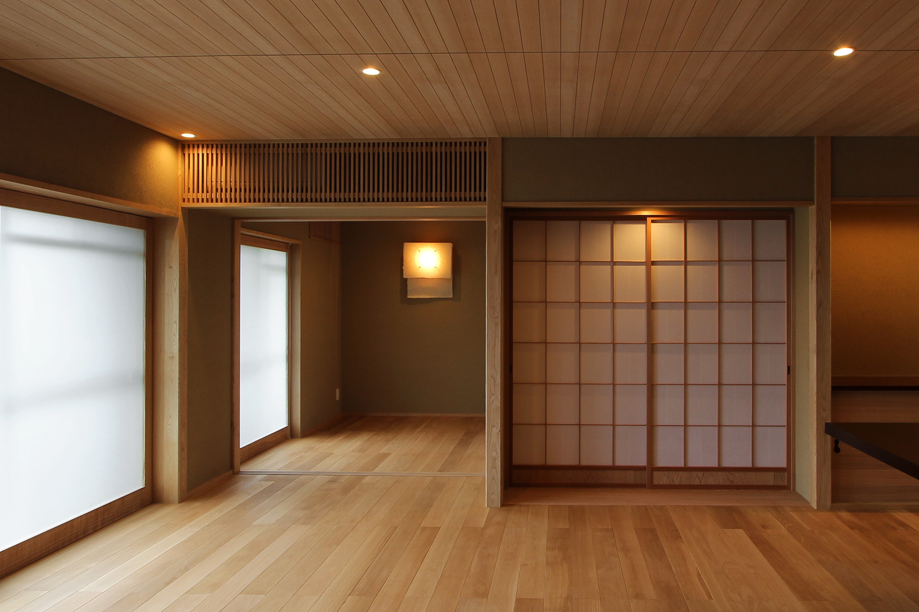 無垢材をふんだんに使った、和モダン京都市東山区のマンションリノベーション空間