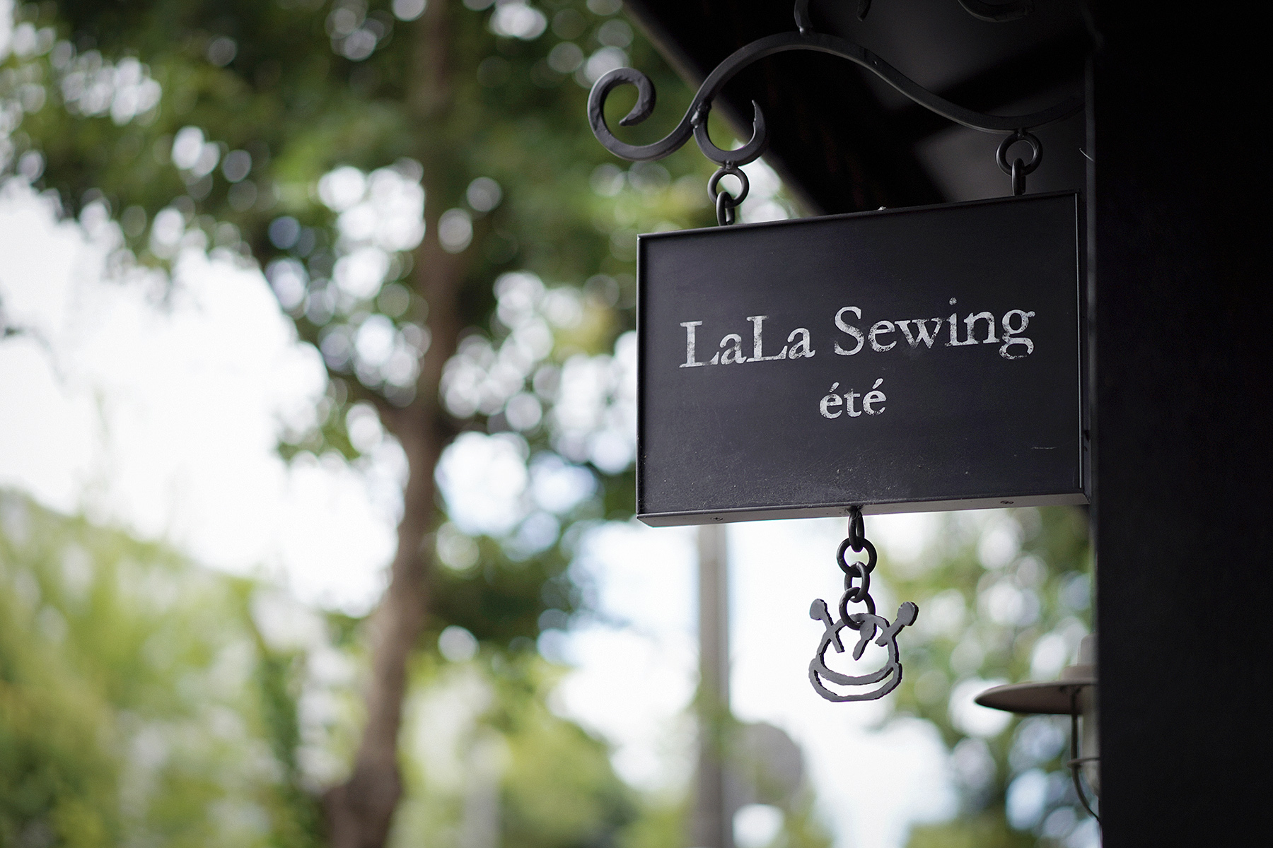 店舗デザイン 京都下鴨 ララソーイングエテ LaLa Sewing été